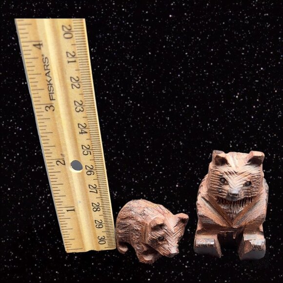 Primitive Hand Craved Mama Bear and Baby Hand Made Wooden Figure 1”T 2”T - Picture 5 of 10